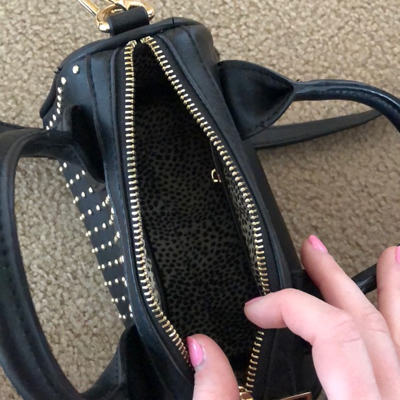 Cute black studded crossbody - Picture 4 of 4